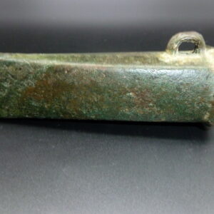 *** VENDU *** Hache à douille du type armoricain Plurien  750 – 1250 av. J.C.
