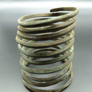 *** VENDU *** Bracelet spirale en bronze Hallstatt  9ème – 11ème siècle av. J.C.