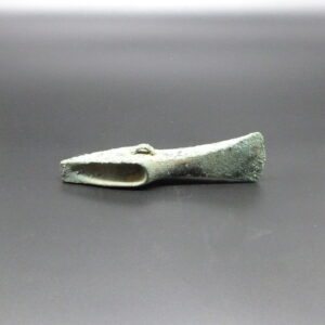 *** VENDU *** Hache en bronze à talon de type « Palstave »  1200 – 1500 av. J.C.