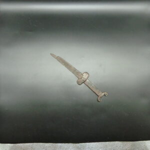 Scythian iron dagger with a single cutting edge 6th – 7th century B.C.
