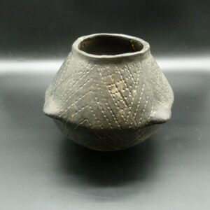 *** VENDU *** Pot néolithique en céramique de la culture rubanée 5ème millénaire av. J.C.