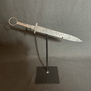 *** VENDU *** Dague en fer sarmate à anneau datant du 1er au 2ème siècle