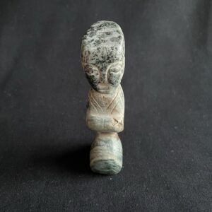 Figurine en Jadeite de la culture Hongshan datant du milieu du 4ème millénaire av. J.C.