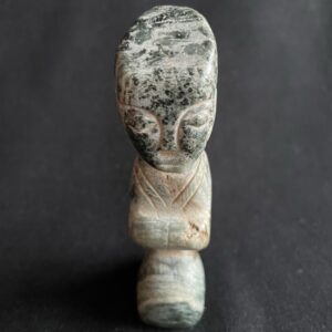 Figurine en Jadeite de la culture Hongshan datant du milieu du 4ème millénaire av. J.C.