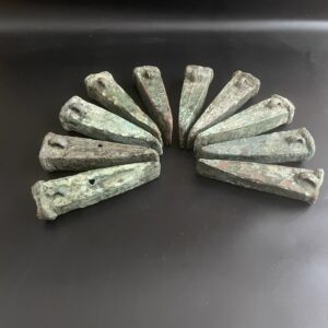 Ensemble de 10 haches à douille bretonnes provenant des côtes d’Armor (750 à 1250 av. J.C.)