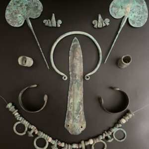 Objets en bronze provenant d&rsquo;une sépulture Koban proche de Krasnodar et datant d&rsquo;environ 800 av. J.C.